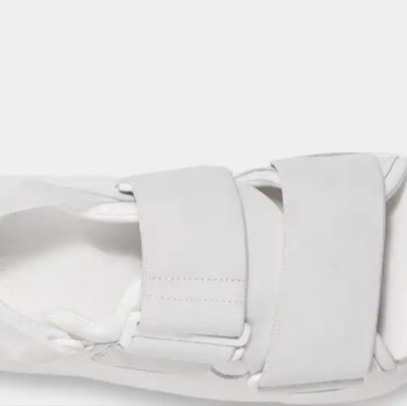 Ugg LA Cloud Sport Women Sandals new - Picture 8 of 10